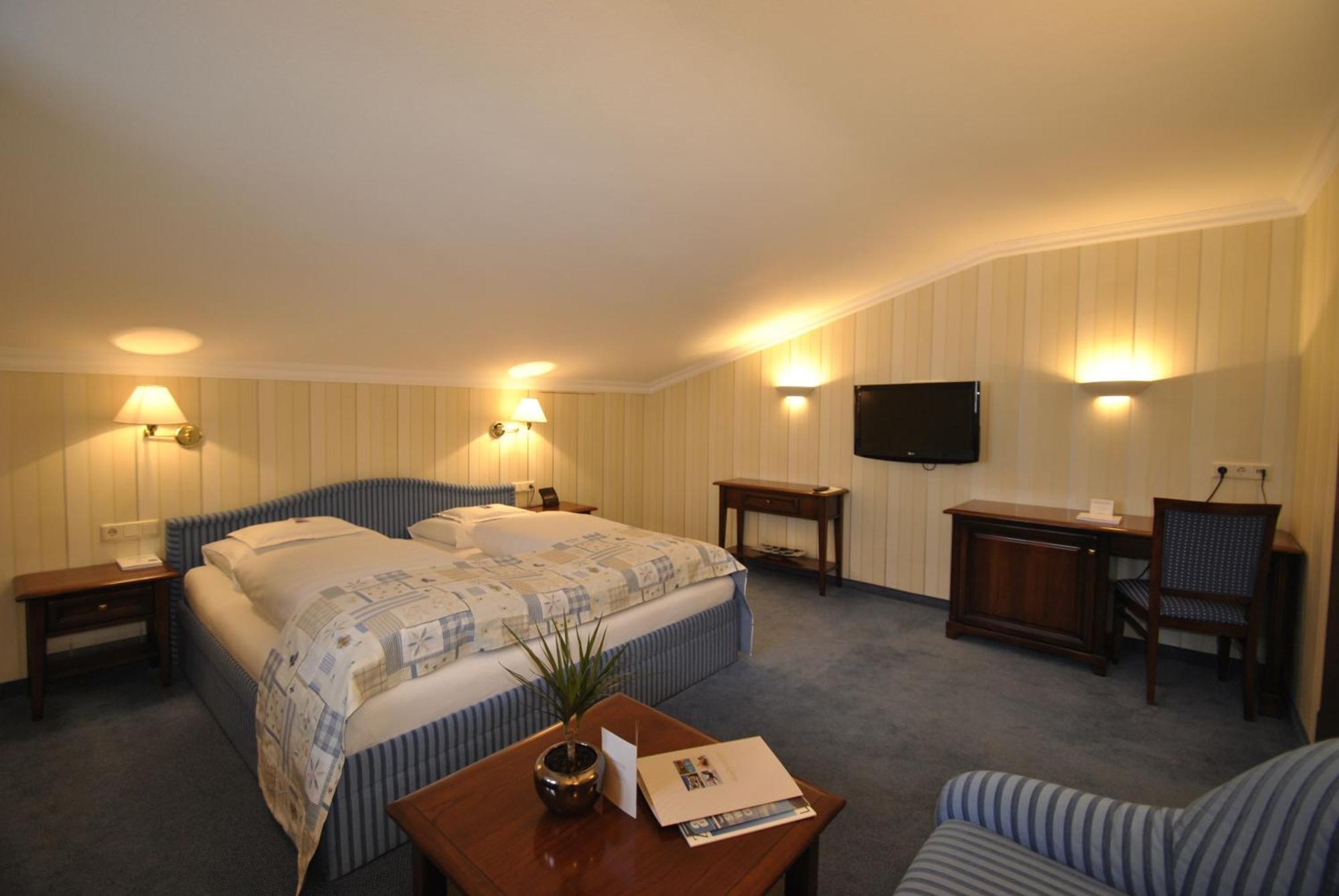 Hotel Albona Nova Zuers Bagian luar foto