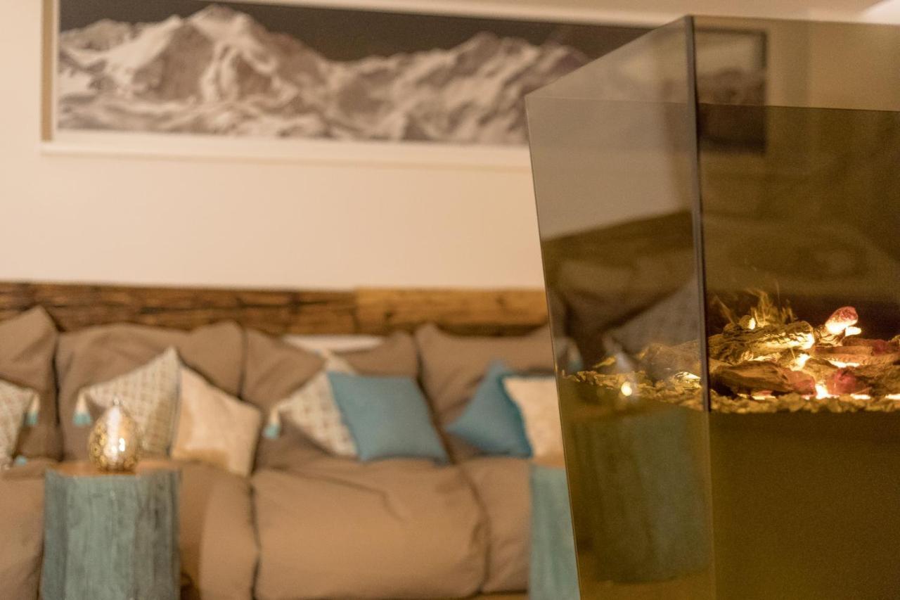 Hotel Albona Nova Zuers Bagian luar foto